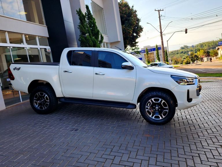 Toyota Hilux CD SRX 4x4 2.8 TDI 16V Diesel Aut.