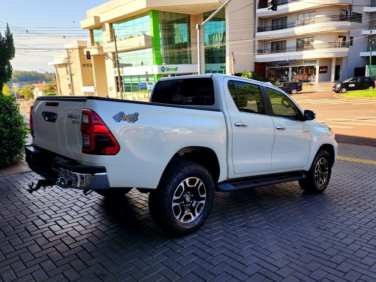 Toyota Hilux CD SRX 4x4 2.8 TDI 16V Diesel Aut.