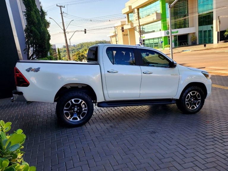 Toyota Hilux CD SRX 4x4 2.8 TDI 16V Diesel Aut.