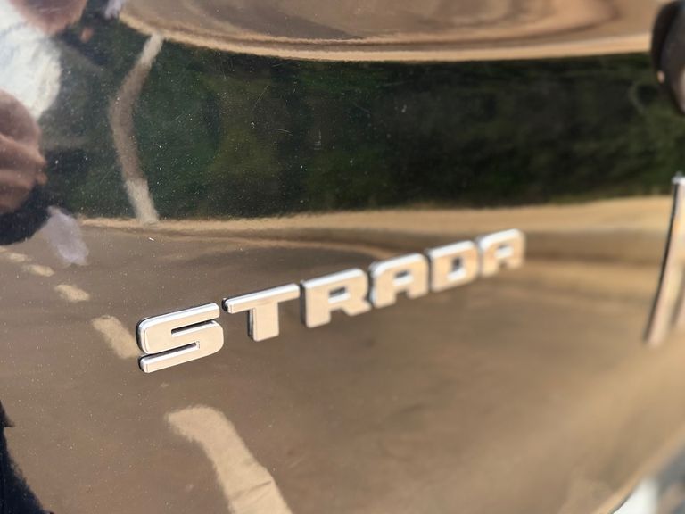 Fiat Strada Endurance 1.4 Flex 8V CD