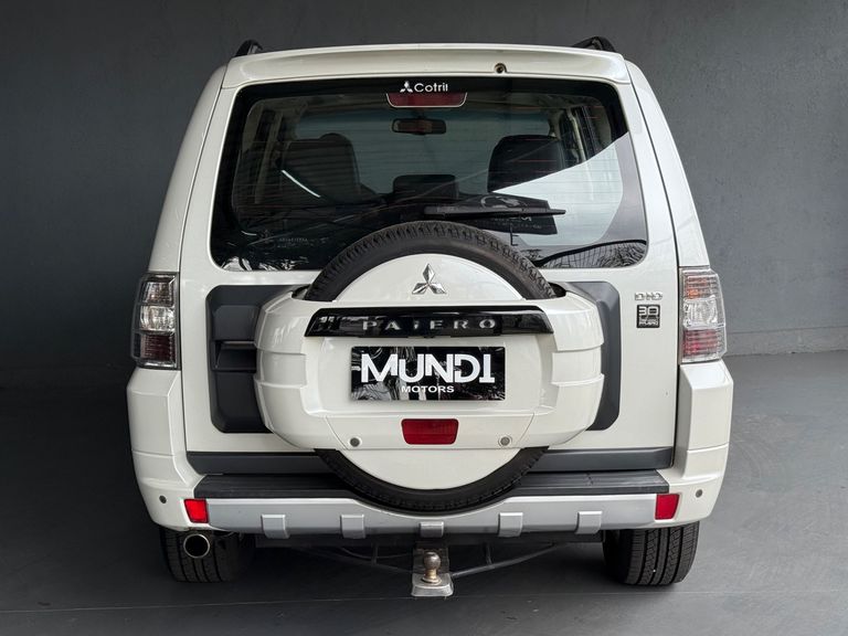 Mitsubishi Pajero HPE Full 3.2 4x4 T.I.Dies. 5p Aut