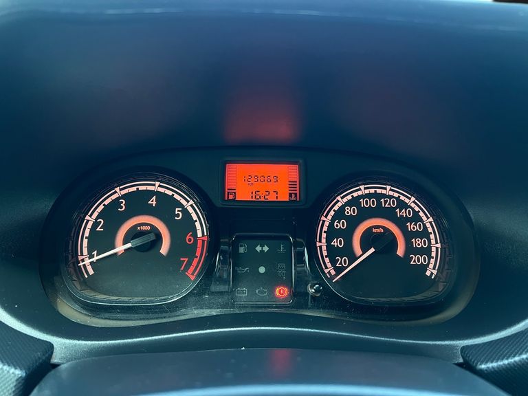 Renault SANDERO Authentique Hi-Flex 1.0 16V 5p