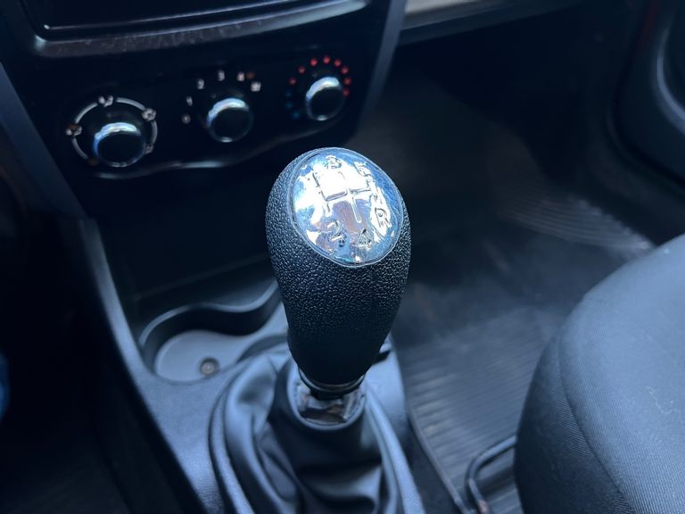 Renault SANDERO Authentique Hi-Flex 1.0 16V 5p