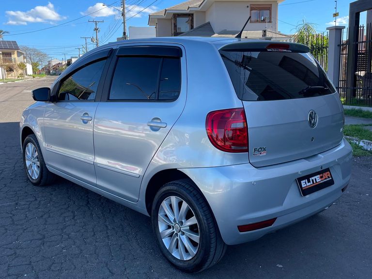 VolksWagen Fox 1.6 Mi Total Flex 8V 5p