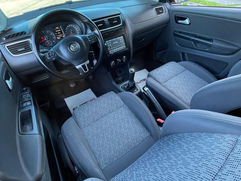 VolksWagen Fox 1.6 Mi Total Flex 8V 5p