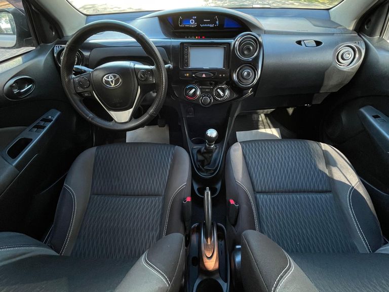 Toyota ETIOS XS 1.5 Flex 16V 5p Mec.