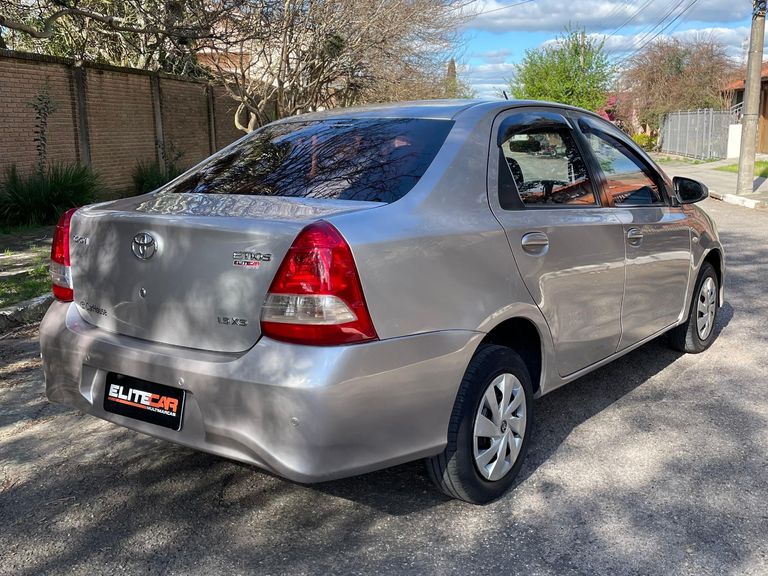 Toyota ETIOS XS 1.5 Flex 16V 5p Mec.
