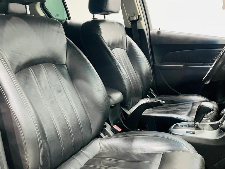 Chevrolet CRUZE LT 1.8 16V FlexPower 4p Aut.