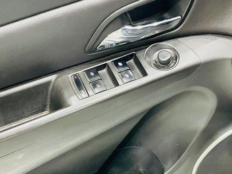 Chevrolet CRUZE LT 1.8 16V FlexPower 4p Aut.