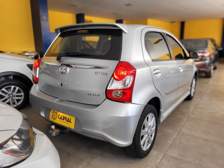 Toyota ETIOS XLS 1.5 Flex 5p Aut.