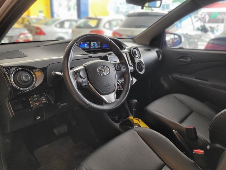 Toyota ETIOS XLS 1.5 Flex 5p Aut.