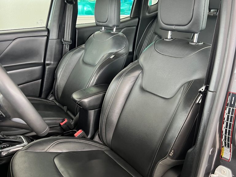 Jeep Renegade Long. T270 1.3 TB 4x2 Flex Aut.