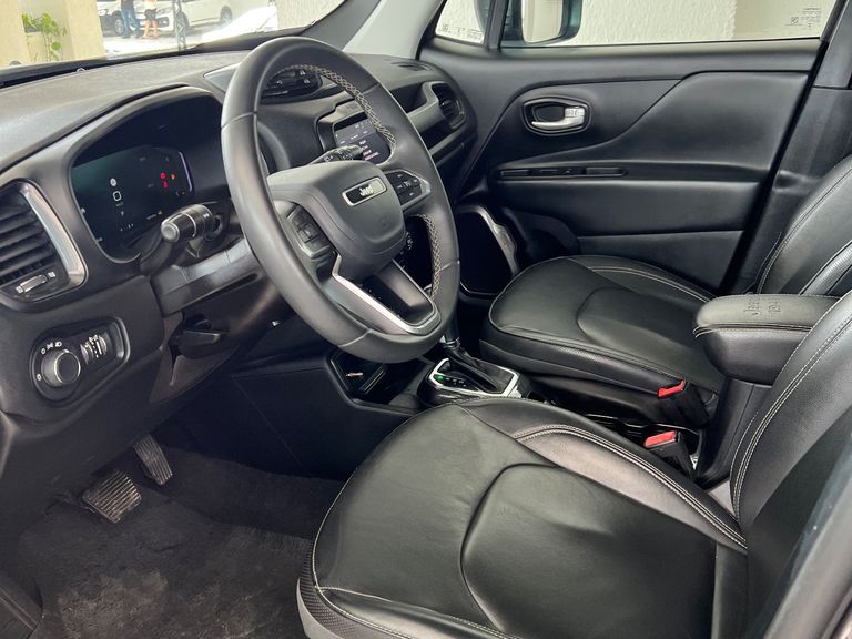 Jeep Renegade Long. T270 1.3 TB 4x2 Flex Aut.