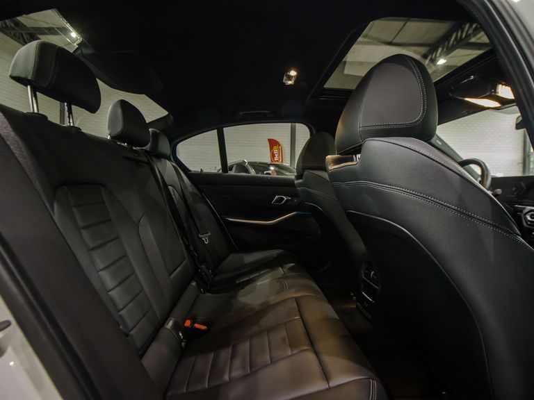 BMW 320iA 2.0 TB M Sport A.Flex/M.Sport 4p