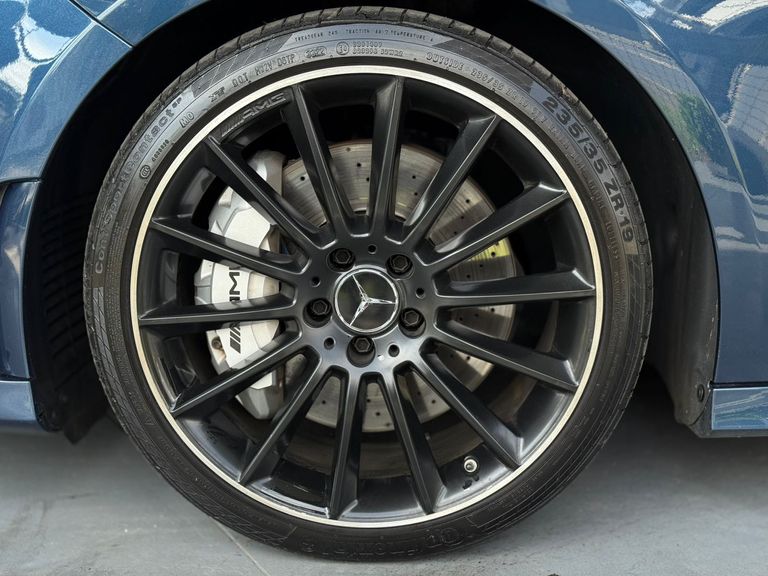 Mercedes A35 AMG Laun. Edition 4MATIC 2.0 TB Aut