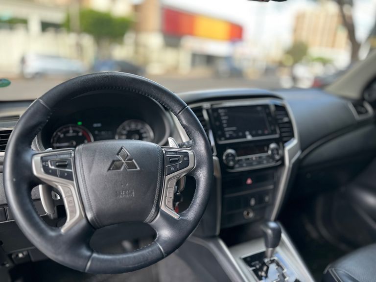 Mitsubishi L200 Triton Sport HPE 2.4 CD Diesel Aut.