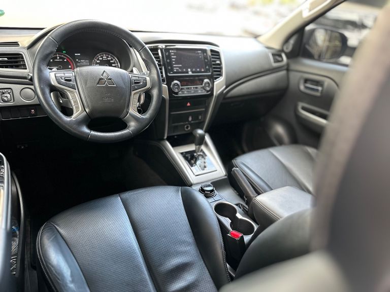 Mitsubishi L200 Triton Sport HPE 2.4 CD Diesel Aut.