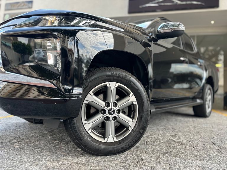 Mitsubishi L200 Triton Sport HPE 2.4 CD Diesel Aut.