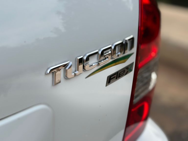 Hyundai Tucson 2.0 16V Flex Aut.