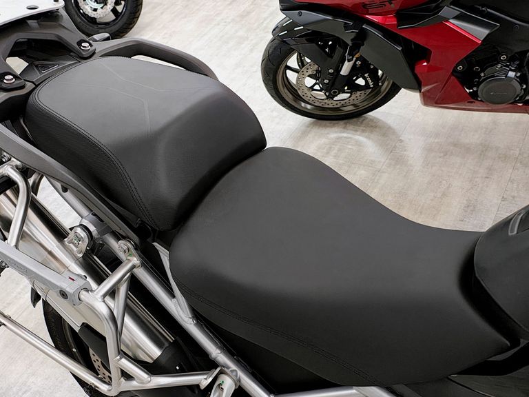 TRIUMPH TIGER 1200 GT PRO