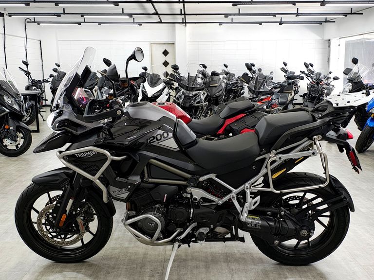 TRIUMPH TIGER 1200 GT PRO