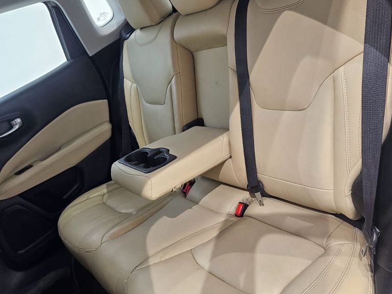 Jeep COMPASS LONGITUDE 2.0 4x2 Flex 16V Aut.