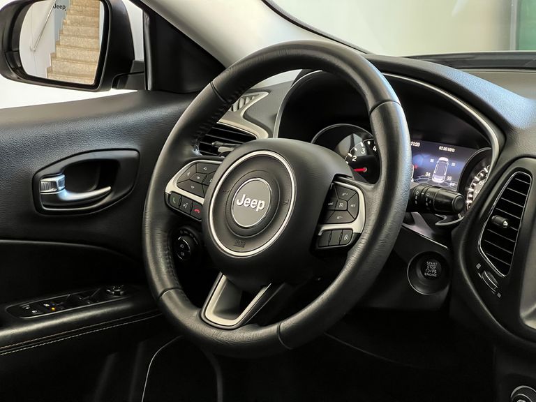 Jeep COMPASS LONGITUDE 2.0 4x2 Flex 16V Aut.