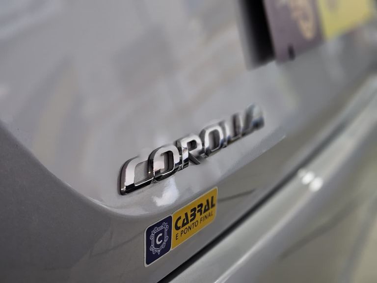 Toyota Corolla XEi 2.0 Flex 16V Aut.