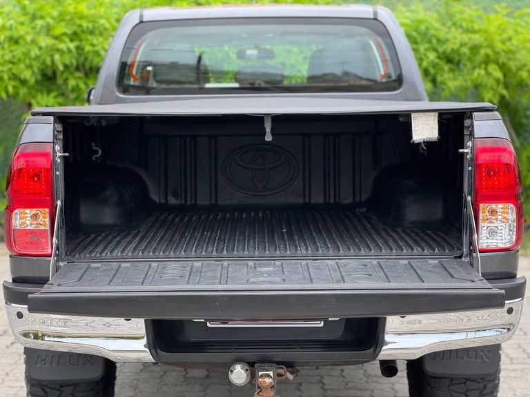 Toyota Hilux CD SR 4x4 2.8 TDI Diesel Aut.