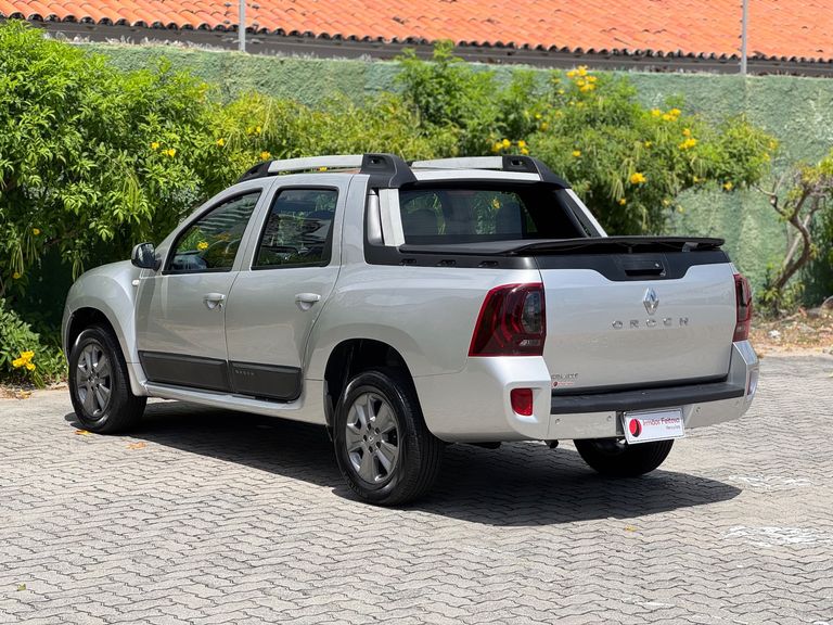Renault DUSTER OROCH Dyna. 2.0 Flex 16V Aut.