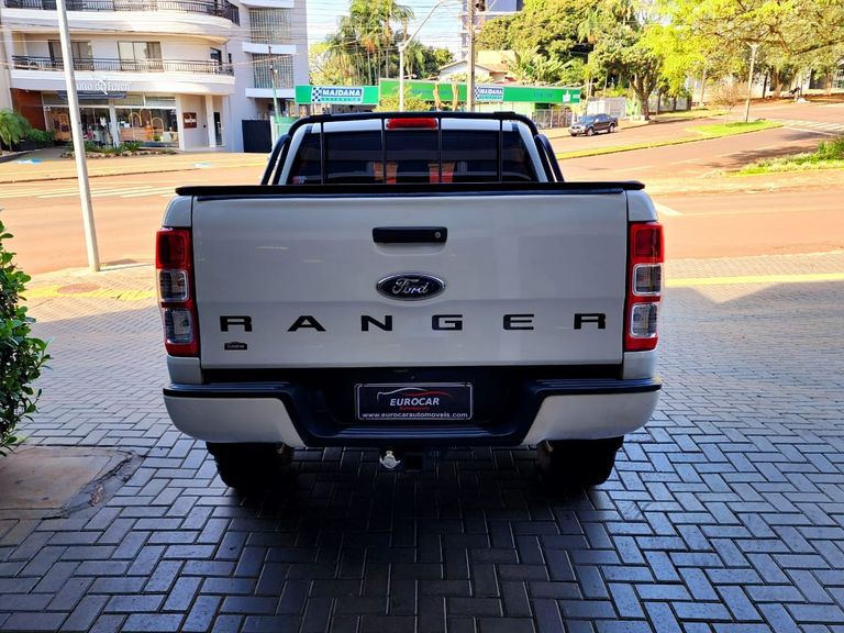 Ford Ranger XLS 2.2 4x4 CD Diesel Aut.