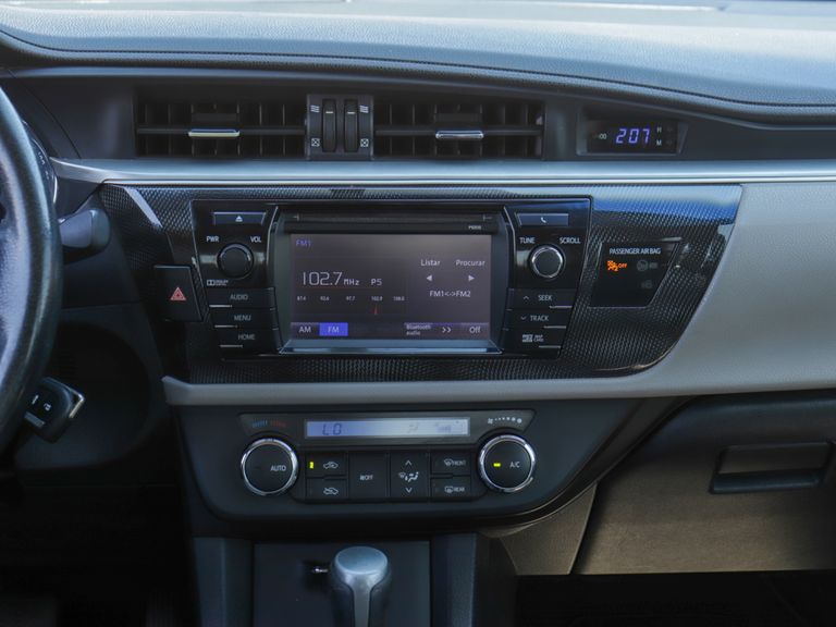 Toyota Corolla XEi 2.0 Flex 16V Aut.