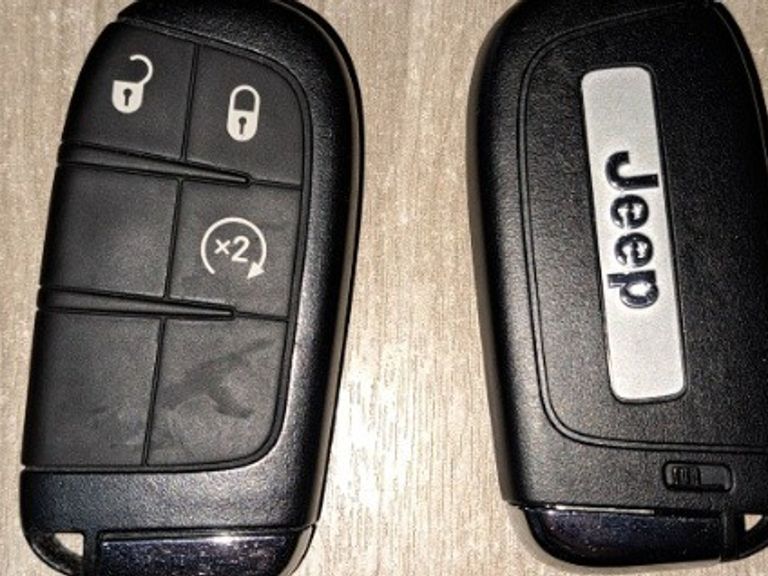 Jeep COMPASS LONGITUDE 2.0 4x4 Dies. 16V Aut.