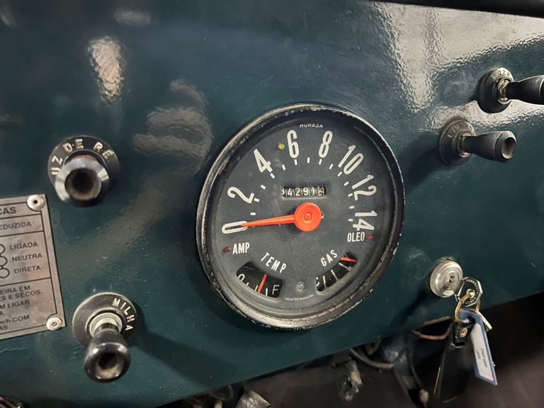 Ford Jeep Willys clássico CJ5 - 1961