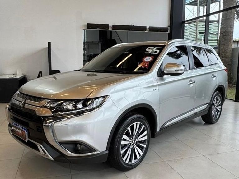 Mitsubishi OUTLANDER HPE-S 3.0 V6 4x4 5p Aut.