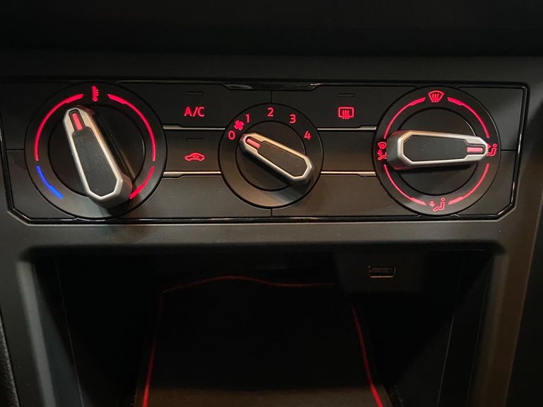 VolksWagen Nivus Comfortline 1.0 200 TSI Flex Aut.