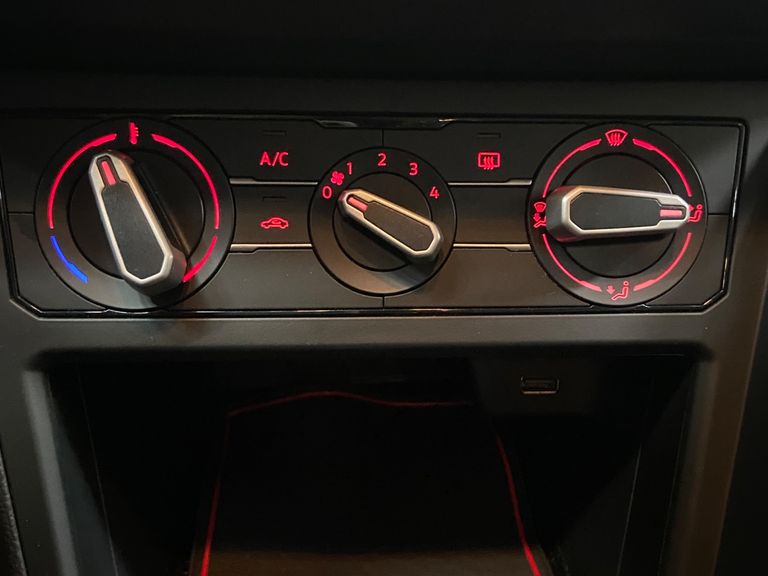 VolksWagen Nivus Comfortline 1.0 200 TSI Flex Aut.