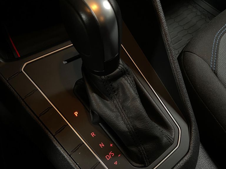 VolksWagen Nivus Comfortline 1.0 200 TSI Flex Aut.