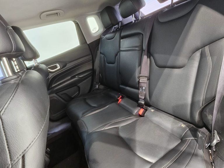 Jeep COMPASS LONG. T270 1.3 TB 4x2 Flex Aut.