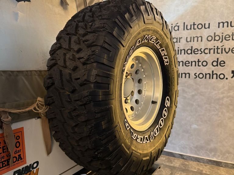 Engesa Engesa 4x4 4.0 Diesel