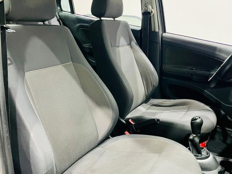 VolksWagen VOYAGE 1.6/1.6 City  Mi Total Flex 8V 4p