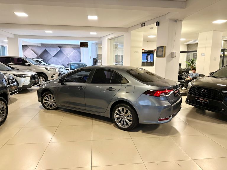Toyota Corolla XEi 2.0 Flex 16V Aut.