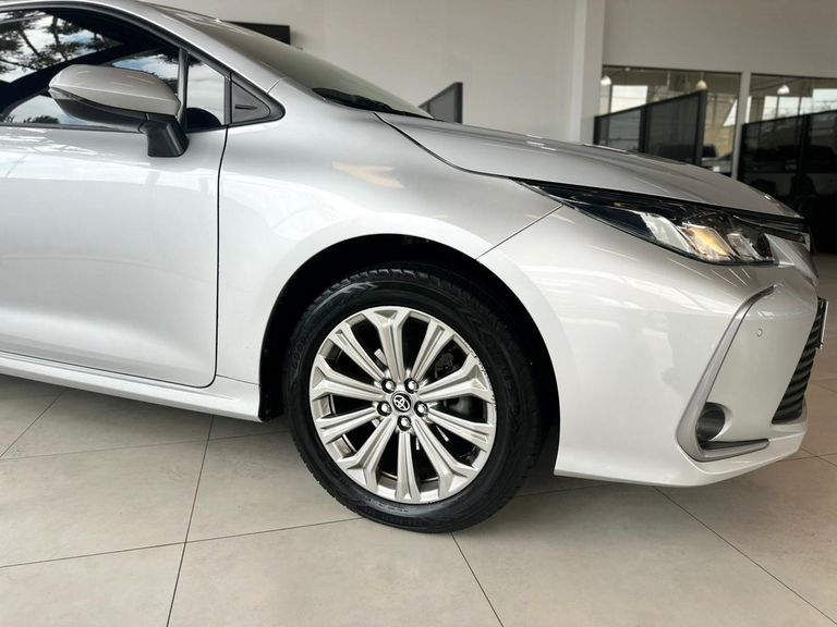 Toyota Corolla XEi 2.0 Flex 16V Aut.