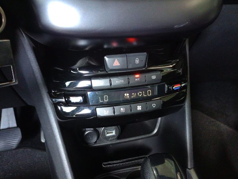 Peugeot 2008 Griffe 1.6 Turbo Flex 16V 5p Aut.