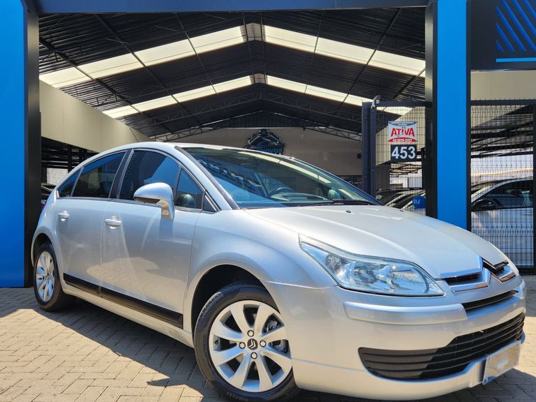 Citroën C4 GLX 2.0 Flex 16V 5p Mec.