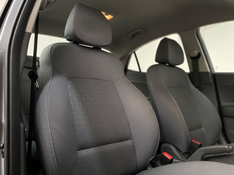 Hyundai HB20S Comfort Plus 1.0 Flex 12V Mec.