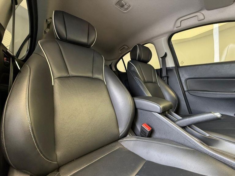 Honda CITY Hatchback Touring 1.5 Flex 16V Aut