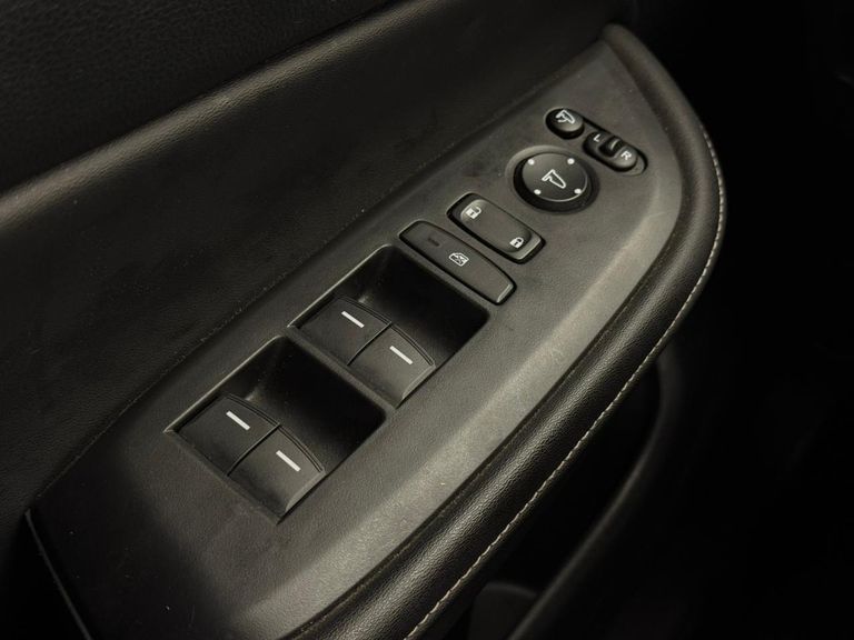 Honda CITY Hatchback Touring 1.5 Flex 16V Aut