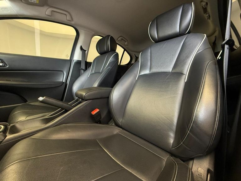 Honda CITY Hatchback Touring 1.5 Flex 16V Aut