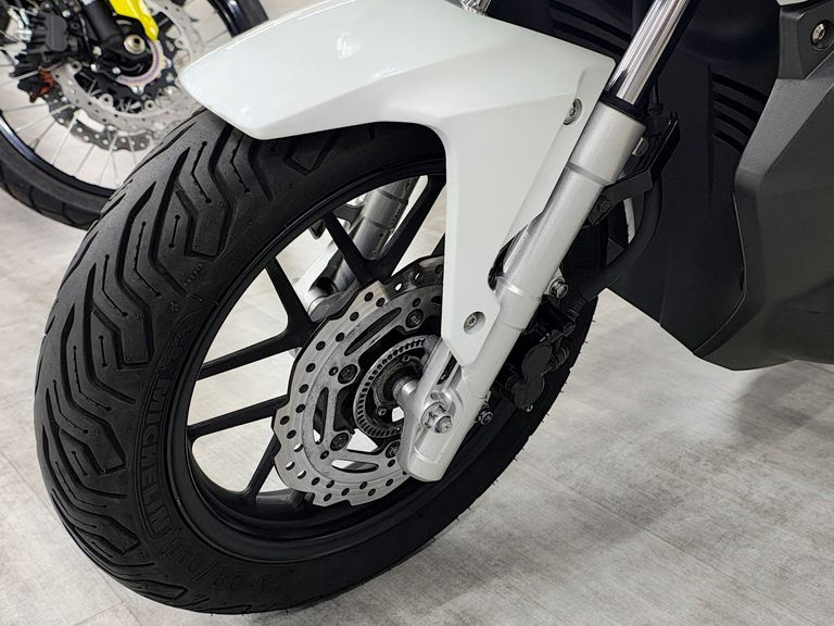 HONDA ADV 150